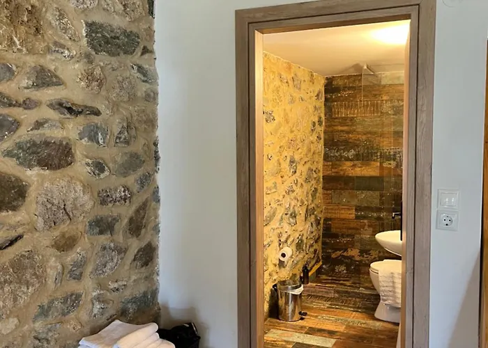 Konstantina 2 Agia Varvara (Akrata)